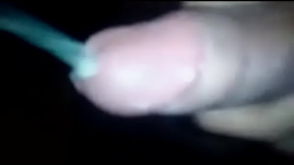 Chica esperando video de mi verga aventando leche para ella