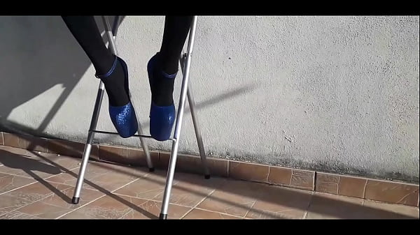 Preview milf in pantyhose shoes skirts