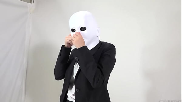 Nonton The Headgear Does Not Come Out Of My Head thumbnail