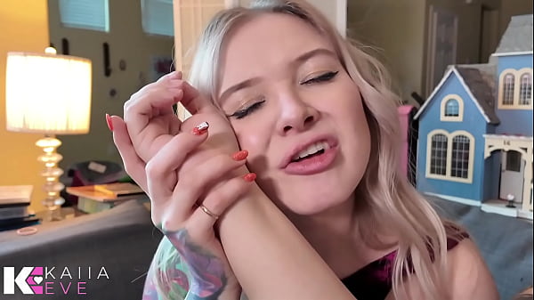 Vampire biting & draining glamored & helpless sydney 