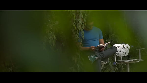 Play MP4 - Julia Roca