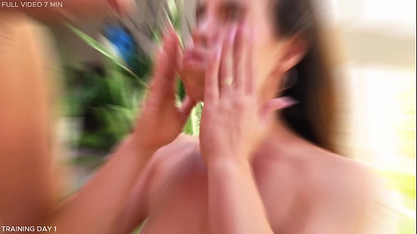 Personal toilet bottomless barrel yellow pee training day 1 swallow nonstop 