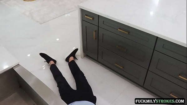 Play MP4 - His stepdaughter's loser boyfriend is afraid to fuck at her house&comma; not knowing that then the stepfather takes out his big cock to satisfy his stepdaughter's wet pussy until he fills her with cum&period;