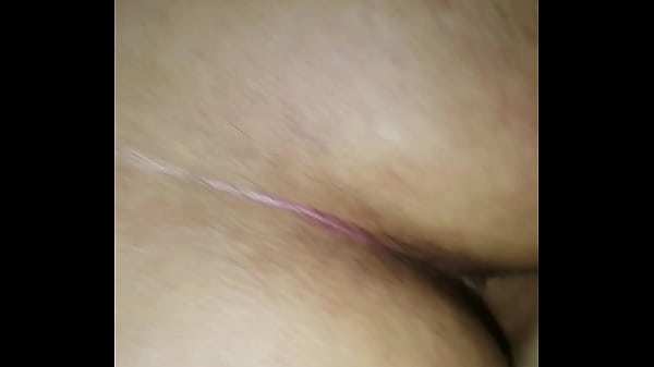 Se pone de perro y mela cojo