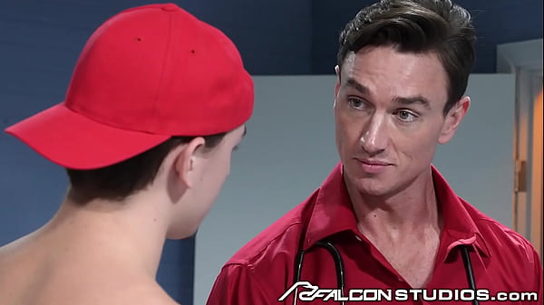 Cade Fucks Masyn Hard In The Ass 