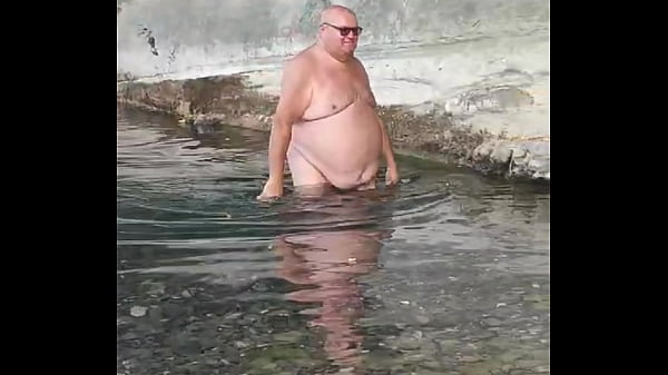 Pissing and holidays 