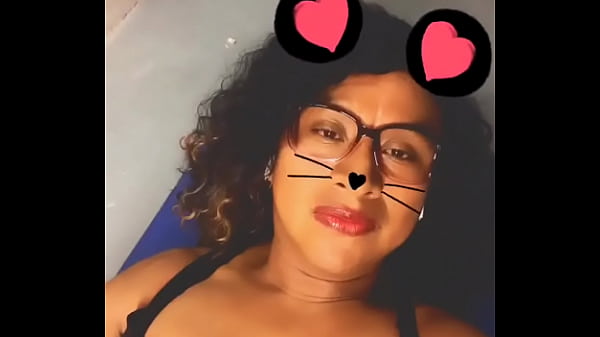 Sissy CD smiling for you 