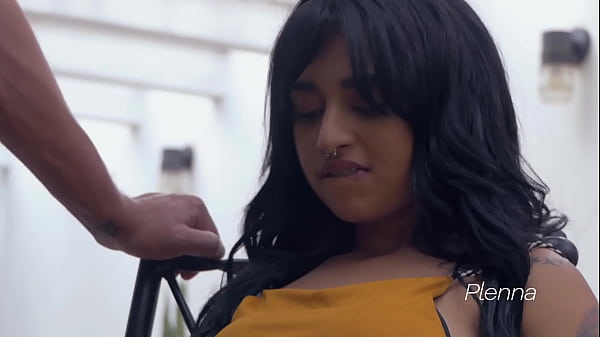 O VIZINHO ME FODEU NA &Aacute;REA DE LAZER DO PR&Eacute;DIO COM SEU PAU GIGANTE 