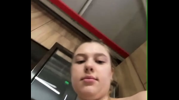 Unreal_fucking_in the gym