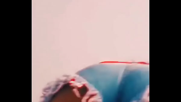 rebolando cheia de tes&atilde_o