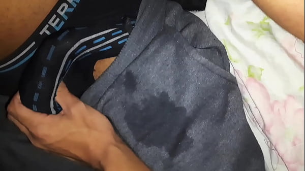 TESTE DE FIDELIDADE COM NAMORADO DA AMIGA 