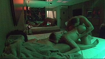 Suruba A Bonequinha: Peguei Na Rola E Entrei Fundo No Cuzinho Dela thumbnail