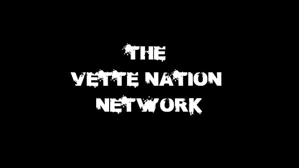 Nonton Kate Faucett & Sara Jay Take Turns 2 Fuck That Big Sex Machine! thumbnail