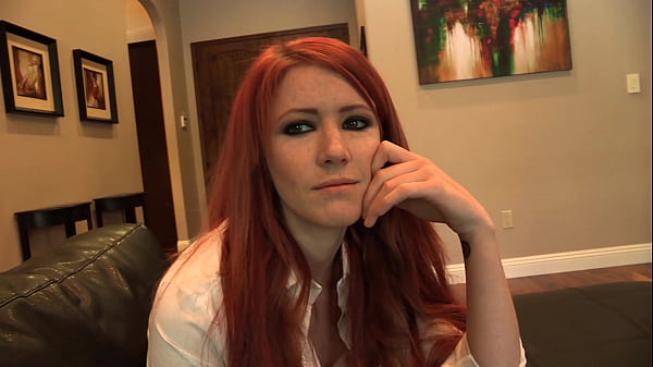 Sovereign Syre Gets Fisted By Elle Alexandra thumbnail