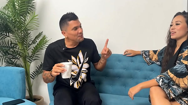 Play MP4 - Me corro en el grande y delicioso culo de mi amiga DANIELA ANDREA