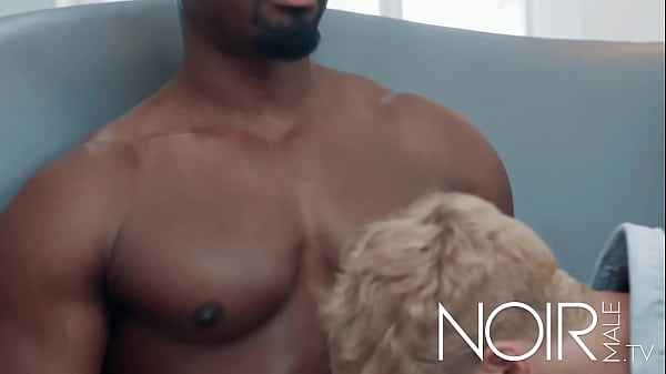 Primera vez que prueba una polla negra y el ya quiere repetir 