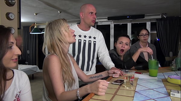 Euro pornstarslegs wide open_week Girls enjoyreversegangbang