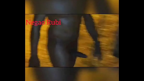 Uma caminhada pela pra&ccedil;a um dia normal rs