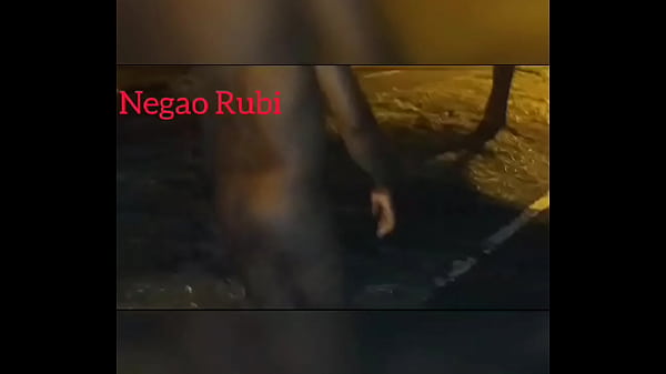 Uma caminhada pela pra&ccedil;a um dia normal rs 