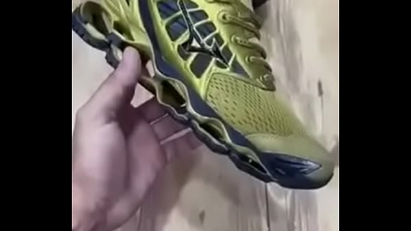 Com esse t&ecirc;nis voc&ecirc; fode com tudo para mais informa&ccedil;&otilde;es me chame no chat temos outros diversos modelos e todos com garantia 