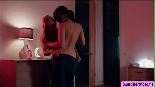 MILF Sarah Vandella finally does pussy licking with Liv Wild 