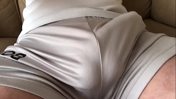 Play MP4 - Bulge