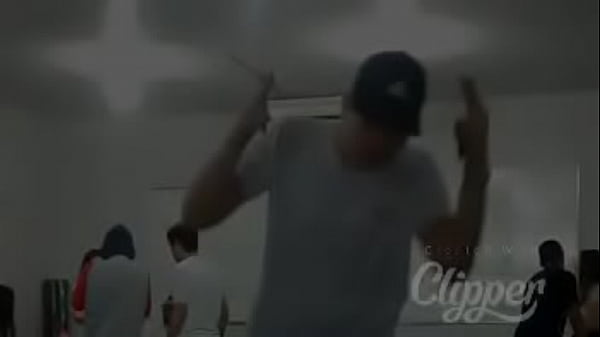 Descolado adquirindo e namorados grava 