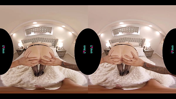 Play MP4 - VRHUSH Lisey Sweet wants one more romp before she leaves