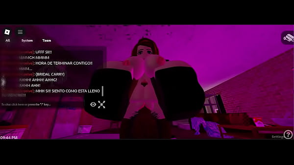 Sexo duro con este peliroja roblox 