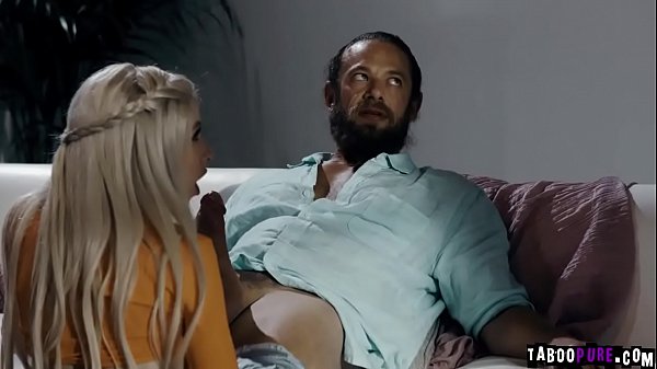 Brad got pleasured_by two mouths and cunts