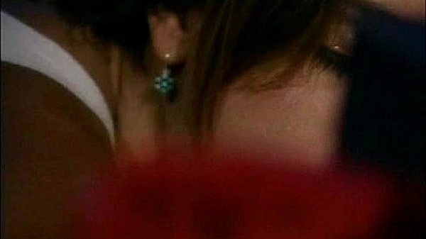 Gabriela Sari, Ileana Calabro cogiendo en Historias de sexo de gente comun 