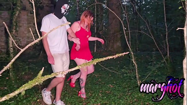 Nonton Mari Cocu Me Filme Avec Mon Amant Pour Une Baise Dans Les Boisle Chaperon ... thumbnail