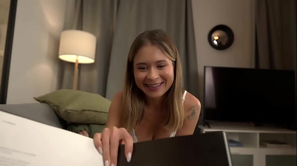 Nonton "oh My God What A Cock": Petite Neighbor Notices Erection. Pov thumbnail