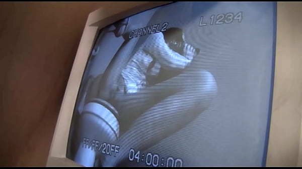 Play MP4 - Chicks Masturbate On The Toilet Too&comma; And This One Sucks Gloryhole Cock