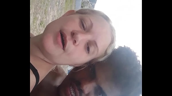 Play MP4 - Casal Alecxander na cam