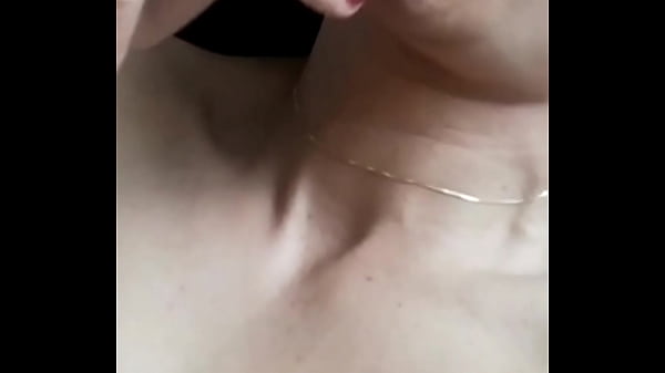 Mama_madura Colombiana masturbando con banano