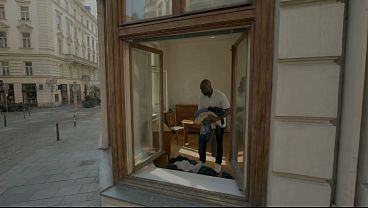 Nonton Rampant Repairwoman Coco Rains Squirts During Intense Interracial Sex Session Gp3386 thumbnail