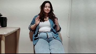 Nonton Cute Chubby Girl Masturbates And Squirts thumbnail