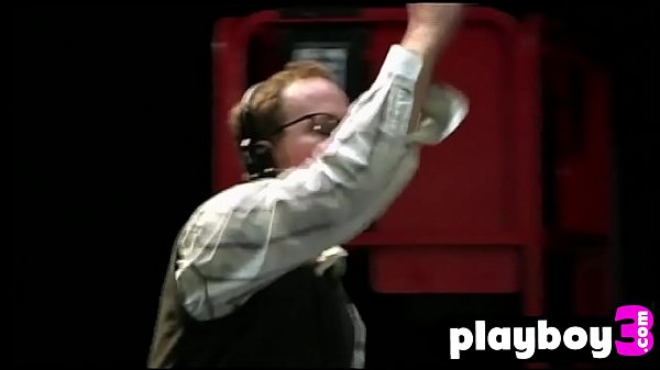 Nonton Sexy Babes Showet Big Dildoes thumbnail