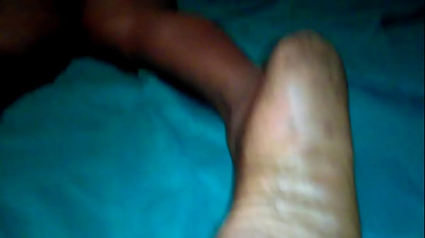 Play MP4 - Ebony thot took a juicy anal creampie