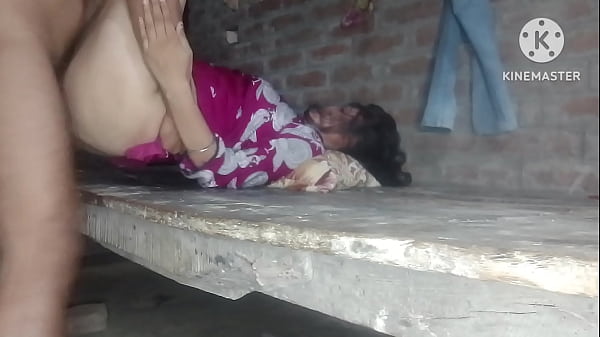 Play MP4 - Priyanka bhabhi ne dewar ke sath chudwaya