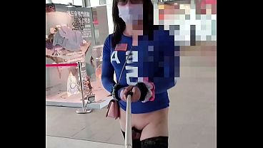 大里男扮女裝露出偽娘台中捷運大慶站 