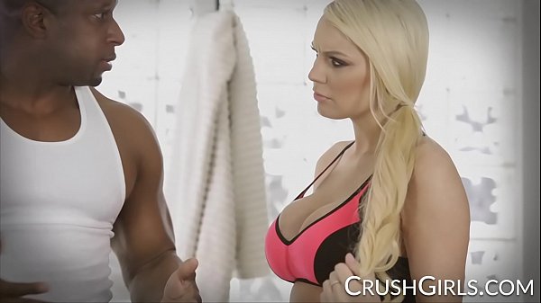 Play MP4 - Kenzie and Romi share a big black cock at the gym