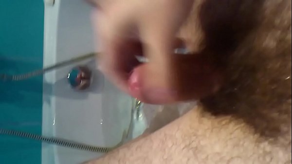 Masturbate onThe bathtub