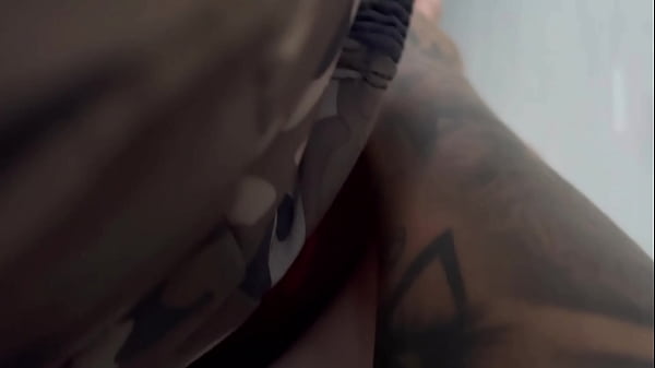 Peguei uma moto t&aacute;xi sapatona no rio de janeiro ela subiu o morro comigo me levou pro seu apartamento no morro pra n&oacute;s dois fuder gostoso 