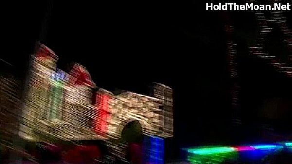 Nonton Kina Outdoor Flashing In Public Segment thumbnail