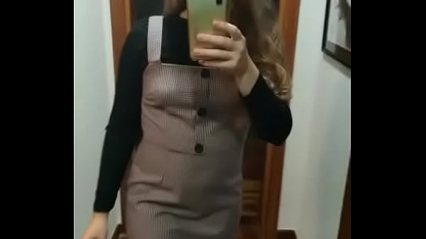 Nonton Ense&ntilde;ando Mi Outfit Del D&iacute;a Desde Granada Espa&ntilde;a, Despues De Clases thumbnail