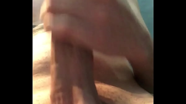 trim.6C3A37F0-AE78-4CD2-A045-3C68960CA2FE.MOV 