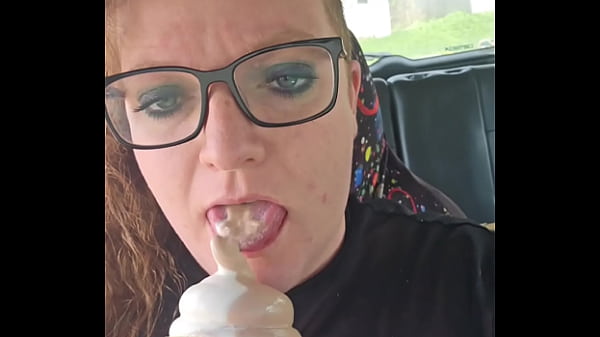 Bbw enjoying a nice cone 
