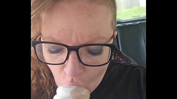 Play MP4 - Ice cream fellatio